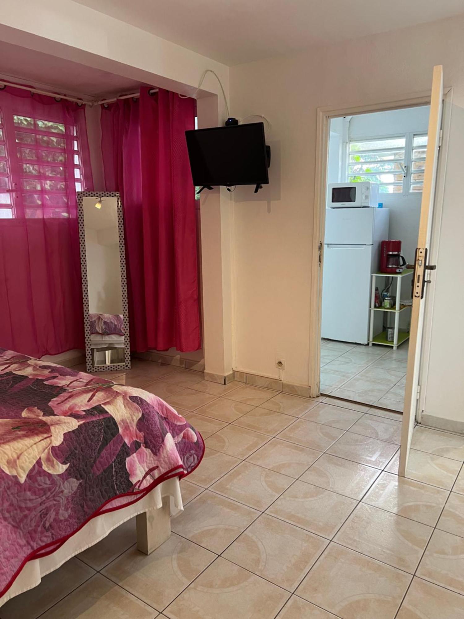 Location Tropical Apartment Sainte-Anne  Exterior photo